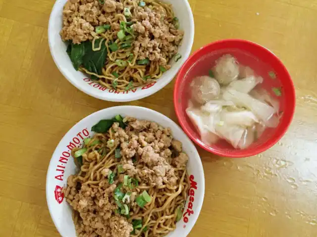 Gambar Makanan Bakmi Awat 15