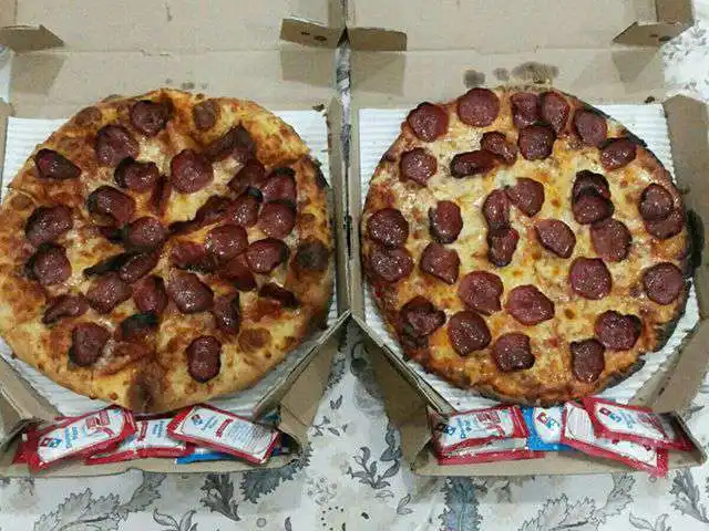 Gambar Makanan Domino's Pizza 9