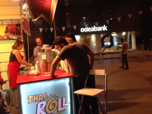 THAI ROLL'nin yemek ve ambiyans fotoğrafları 3