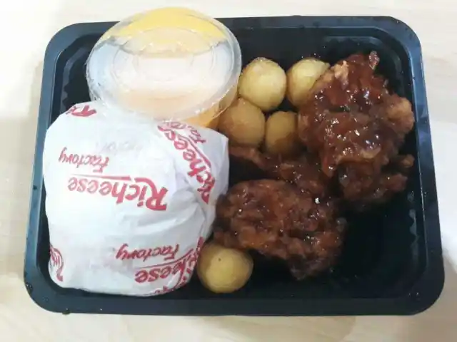 Gambar Makanan Richeese Factory 7