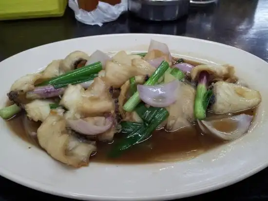 Leong's Kitchenette Food Photo 1