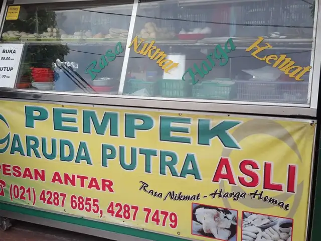 Gambar Makanan Pempek Garuda 11