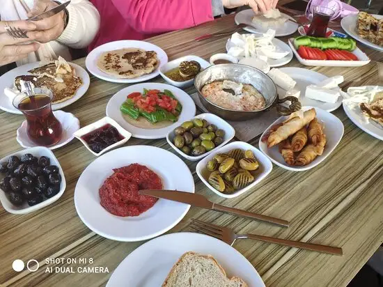 Gölyazi Gönül Sofrası'nin yemek ve ambiyans fotoğrafları 25