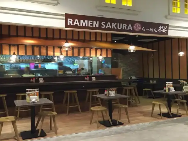 Ramen & Curry Sakura Food Photo 3