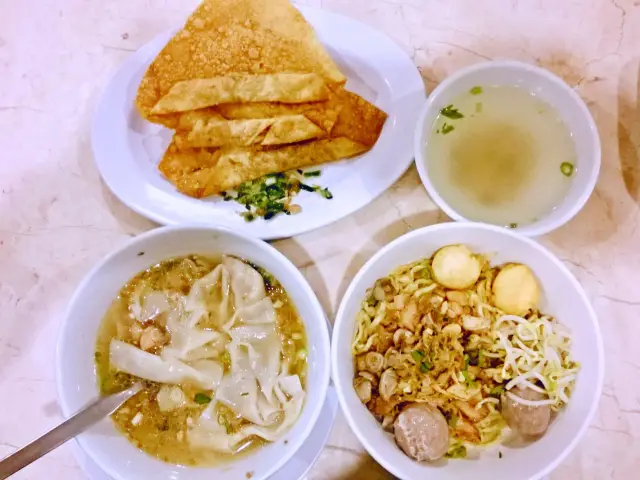 Gambar Makanan Bakmi Golek 7