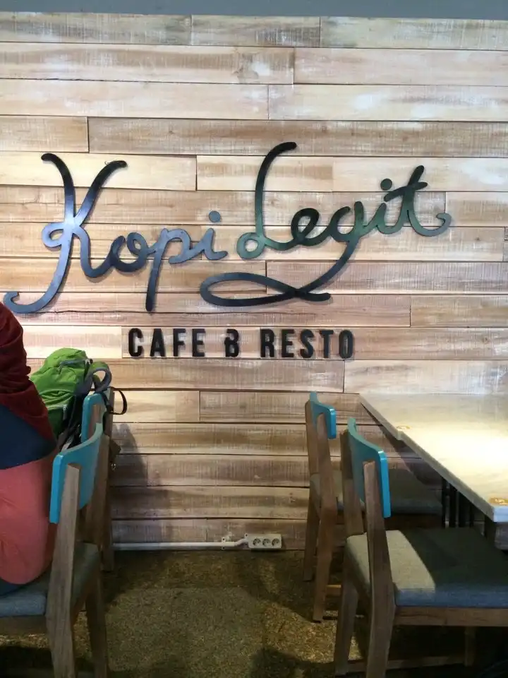 Kopi Legit Café & Resto