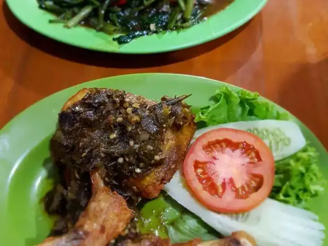 Gambar Makanan Saung Rasana 12