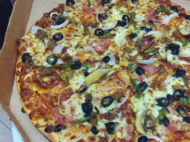 Domino's Pizza Food Photo 9