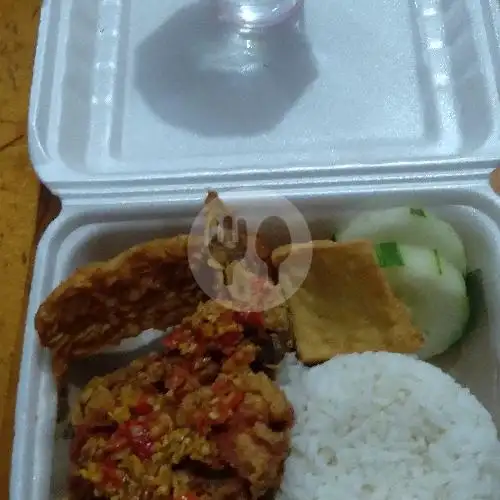 Gambar Makanan Ayam Lalapan Geprek Snefsa, Winangun Atas 1