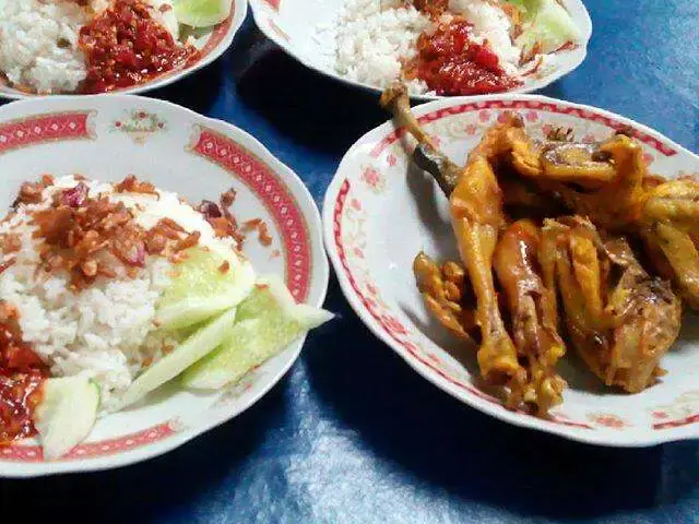 Gambar Makanan Ayam Goreng Mat Lengket 13