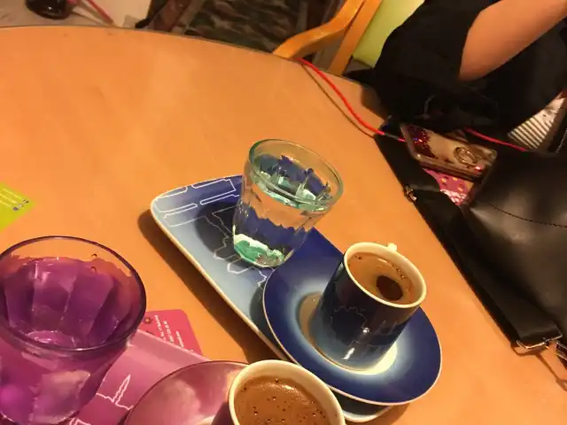 Emel cafe