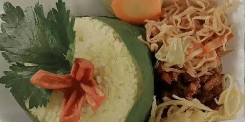 Nasi Uduk dan Nasi Kuning Albiru, Tambakreja