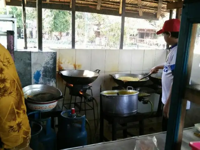 Gambar Makanan Ayam Goreng Kremes Pak Pono 3