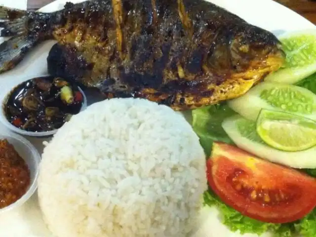 Ikan Bakar & Goreng Kedoya
