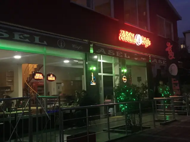 Asel Cafe'nin yemek ve ambiyans fotoğrafları 3