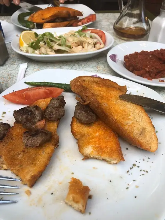 AKO Ahmet Usta Islama Köftecisi'nin yemek ve ambiyans fotoğrafları 34