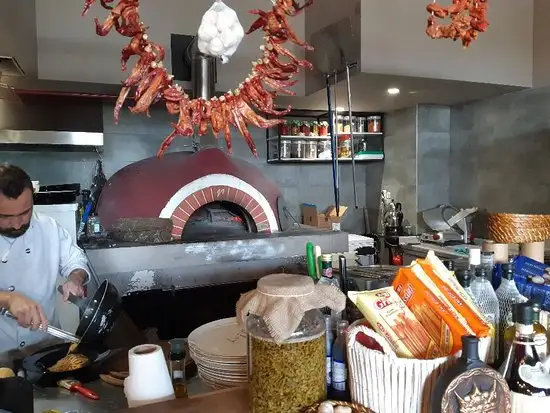 Tarantella Pizza'nin yemek ve ambiyans fotoğrafları 23