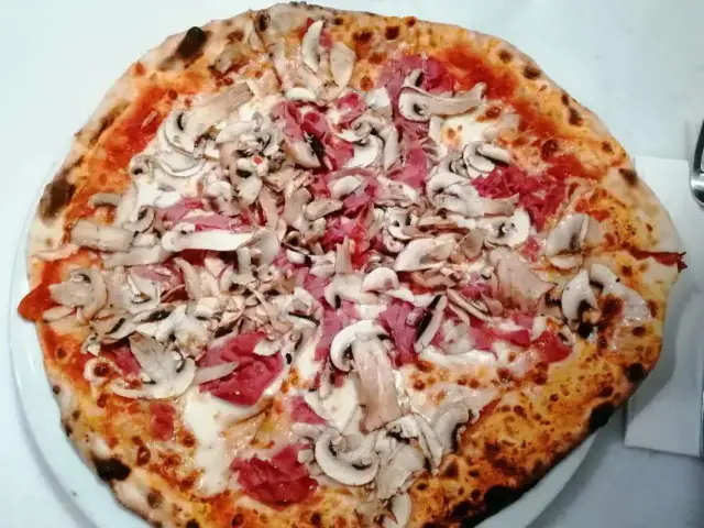 Pizzeria Il Pellicano'nin yemek ve ambiyans fotoğrafları 53