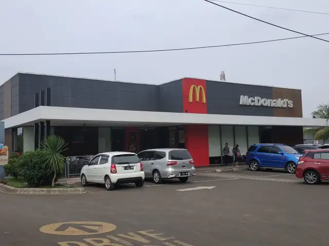 Gambar Makanan McDonald's 7