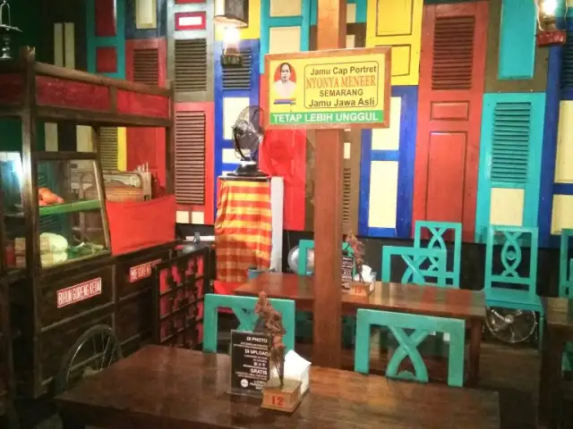 Kedai Kuno Tjap Djamoe Bar