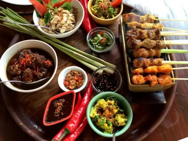 Gambar Makanan Bumbu Bali Restaurant & Cooking School 4
