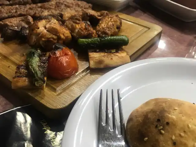 Altın Şiş Adana Kebap'nin yemek ve ambiyans fotoğrafları 16