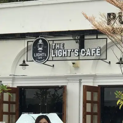 The Light's Cafe