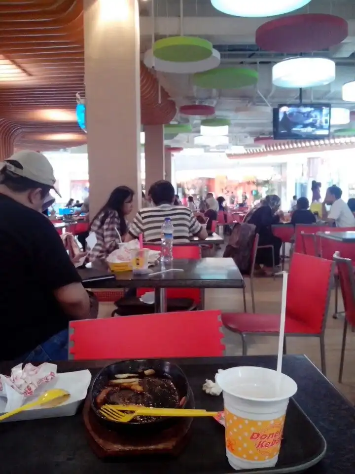 Food Court Margo City