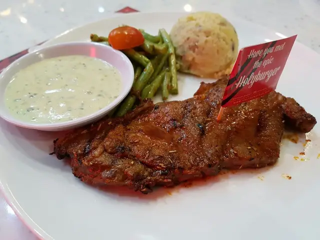 Gambar Makanan Steak Hotel by Holycow! 15