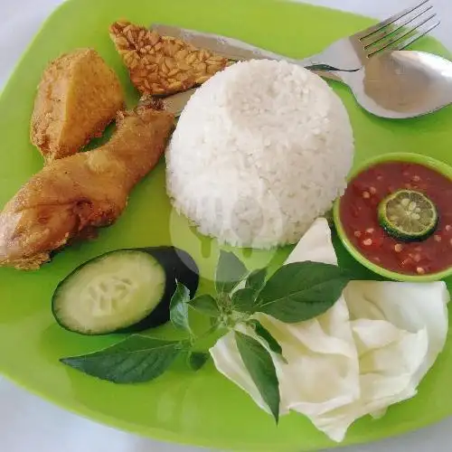 Gambar Makanan Lalapan Pedas dan Soto Ayam, Kuta Utara 8