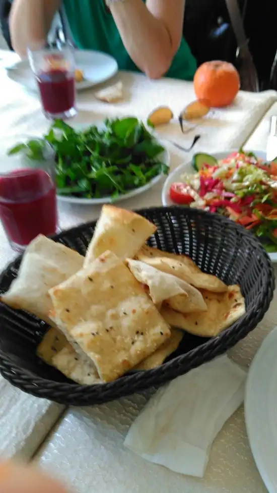 Yeni Dostlar Adana Kebabcısı'nin yemek ve ambiyans fotoğrafları 6