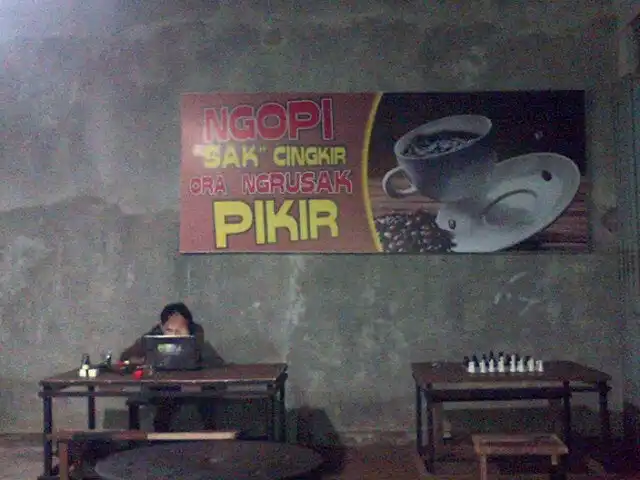 Gambar Makanan Cingkir kopi warkop gaul 4