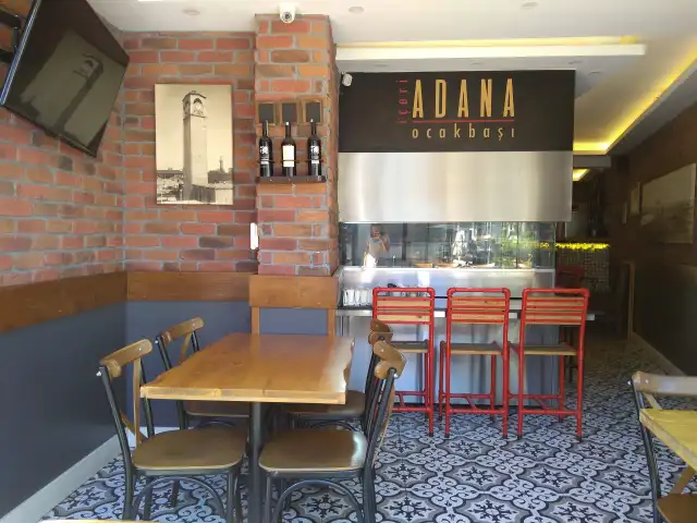 İçeri Adana'nin yemek ve ambiyans fotoğrafları 3