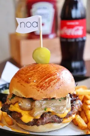 Noa Burger Food