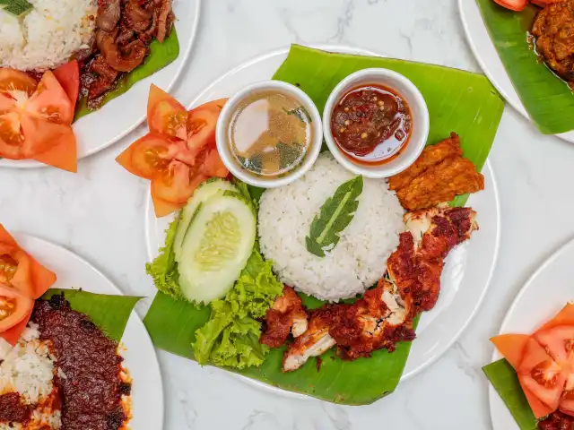 Ai Nasi Lemak Ayam Berempah