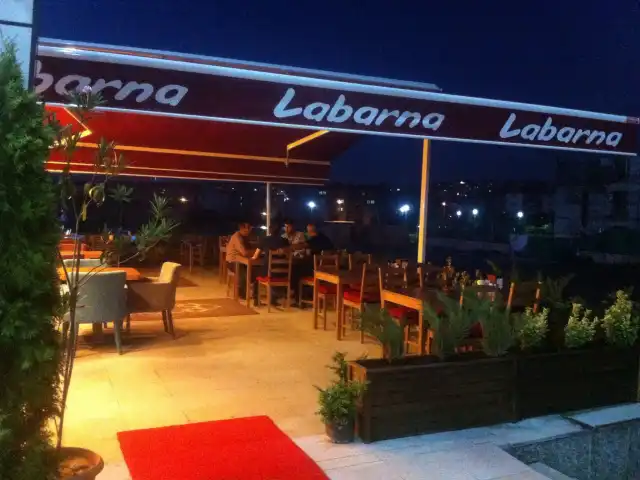 Labarna Cafe & Bistro'nin yemek ve ambiyans fotoğrafları 5