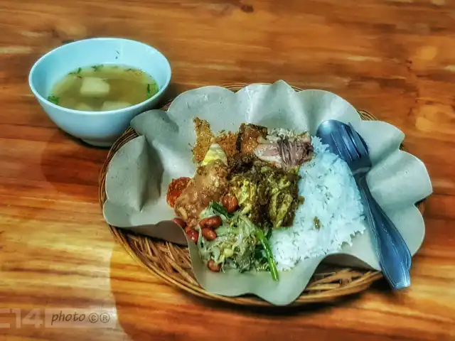 Gambar Makanan Warung Nasi Ayam Bu Sri Masakan Khas Bali 12