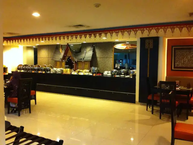 Gambar Makanan Dapua Restaurant - Balairung Hotel 7
