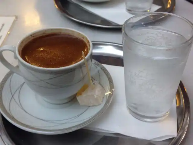 Fazıl Bey'in Türk Kahvesi'nin yemek ve ambiyans fotoğrafları 17