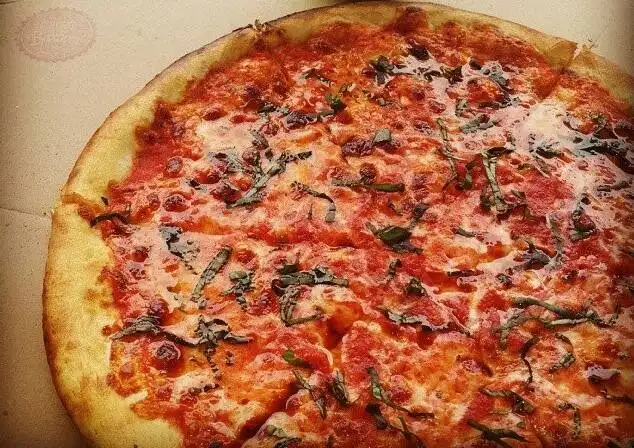 Gambar Makanan Pizza Barboni 11