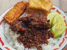 Nasi Bebek Dan Ayam Goreng Mama Tikha Khas Madura, Rawa Belong