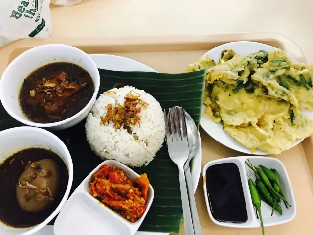 Gambar Makanan Rujak Kolam Medan 13