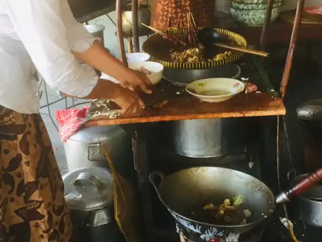 Gambar Makanan Sate Kambing Pak Syamsuri 10