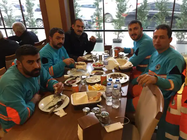 ERZ Sofra Cağ Kebap'nin yemek ve ambiyans fotoğrafları 6