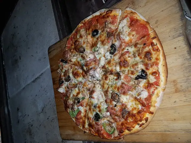 Gambar Makanan Fresh Pizzaria 5
