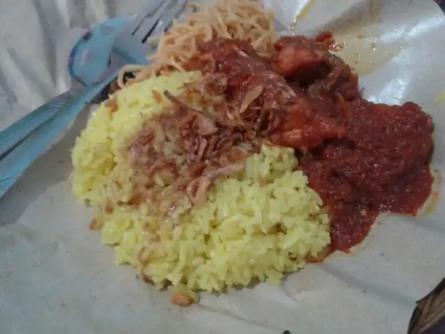 Gambar Makanan Nasi Kuning H. Daud 13