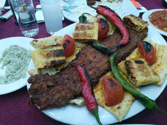 Tarihi Adana Kazancılar Kebapçısı'nin yemek ve ambiyans fotoğrafları 61