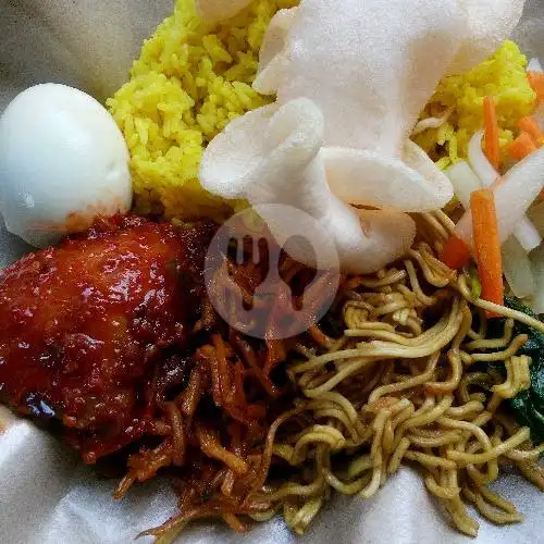 Gambar Makanan Nasi Kuning Warung Sinar, Panakkukang 9