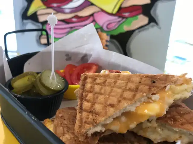 Cheddar’s Tost & Waffle Cafe'nin yemek ve ambiyans fotoğrafları 15