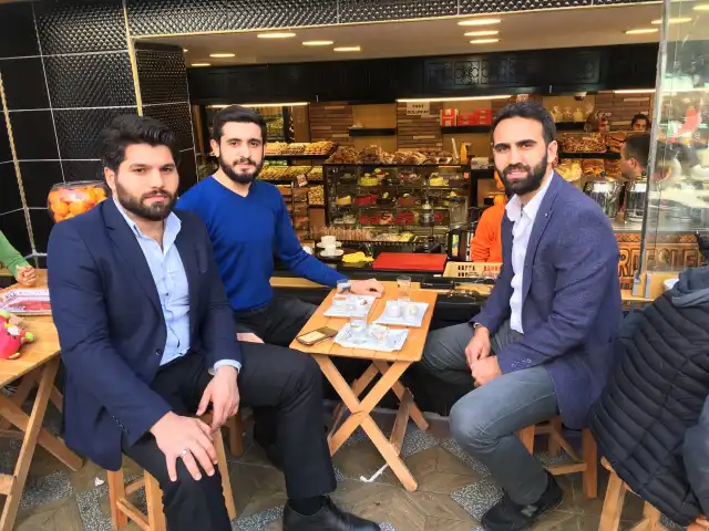 Kardeşler Çakmak Caddesi'nin yemek ve ambiyans fotoğrafları 20